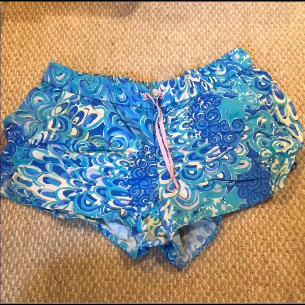Lilly Pulitzer Run Around Shorts